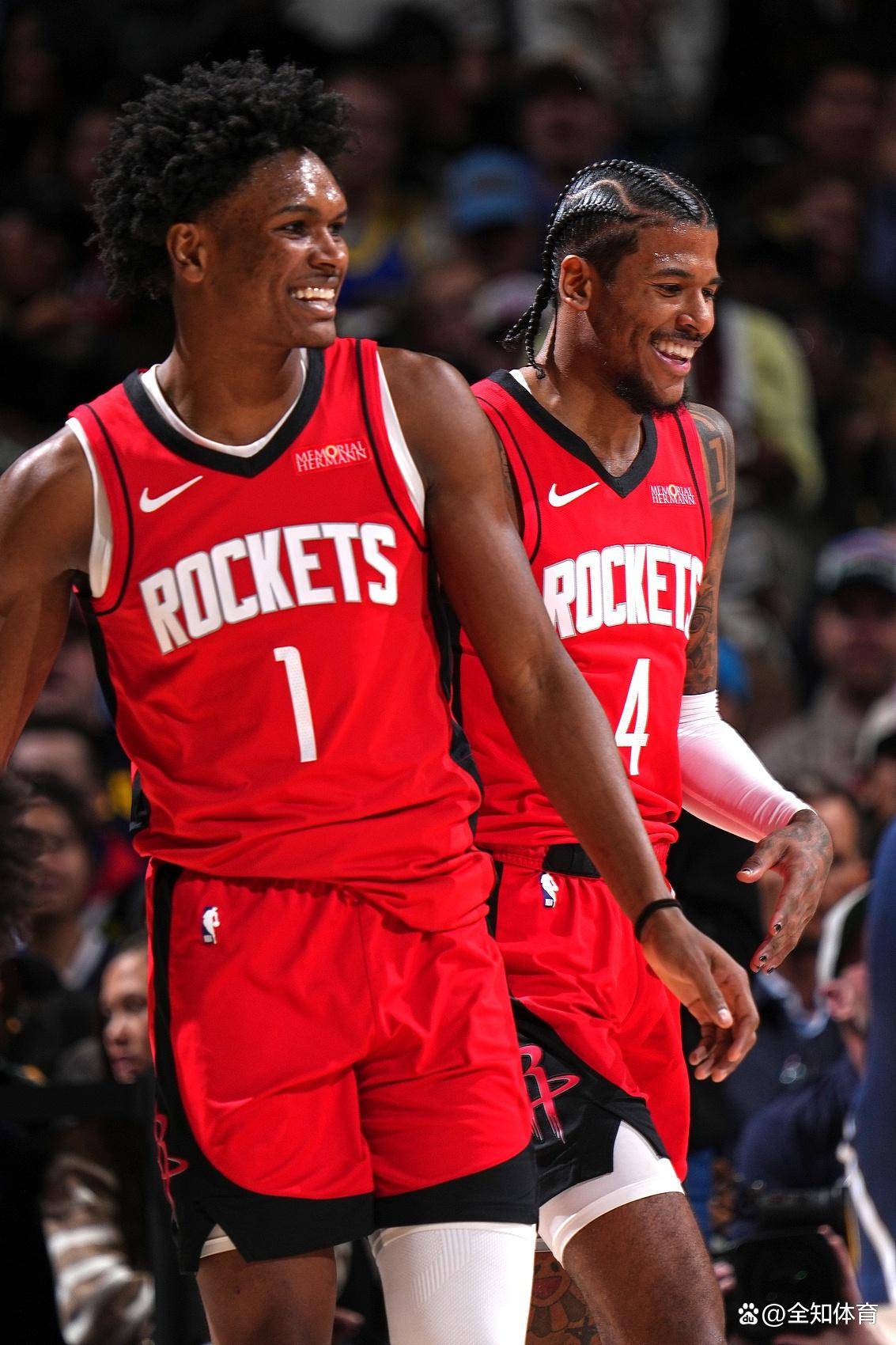 爱游戏电子-阿扎伦卡在DWG比赛中出色防守，绝杀引发热议！-爱游戏电子